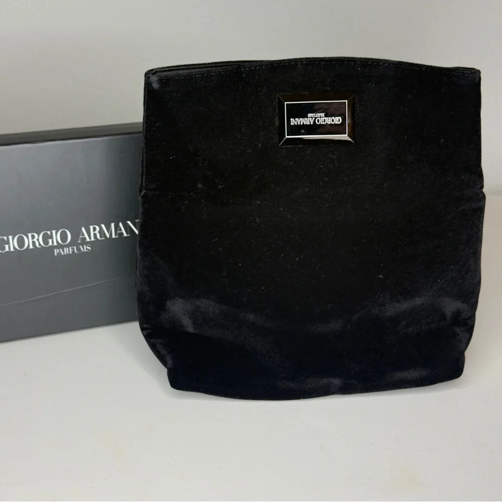 NEW Giorgio Armani Black Velvet Pouch Luxury Beauty Bundle